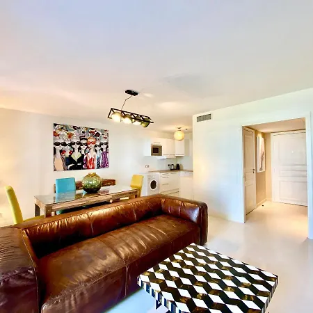 Apartment Carlton Riviera *